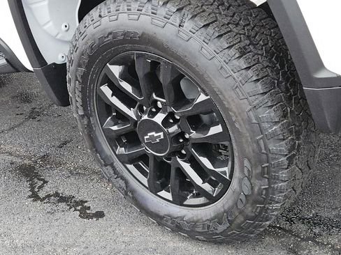 New 2026 Chevrolet Silverado 2500 Custom w/ Custom Value Package image 5