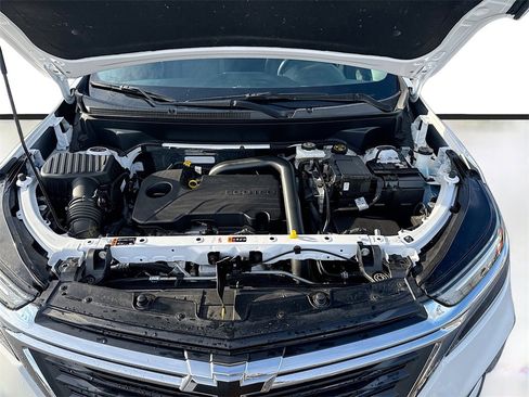 Used 2023 Chevrolet Equinox LT image 22