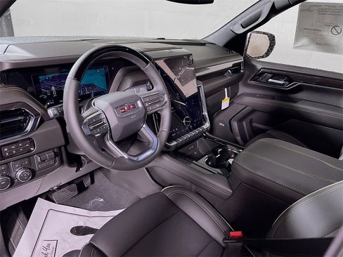 New 2026 GMC Yukon Elevation image 10