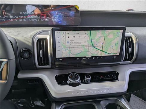 New 2025 Ford Expedition Max Active image 13