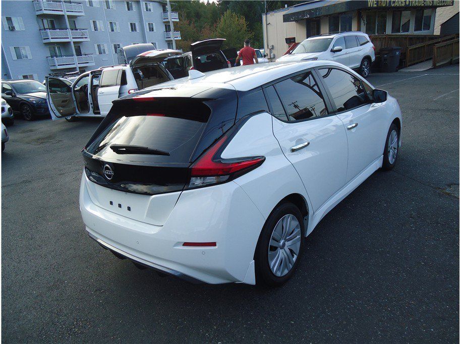 Used 2025 Nissan Leaf S FWD image 6