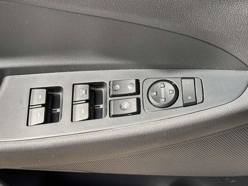 Used 2018 Hyundai Tucson SEL image 15