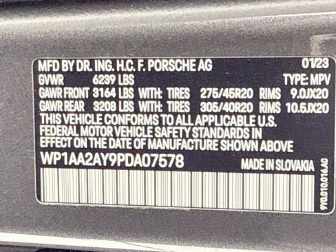 Certified 2023 Porsche Cayenne AWD/4WD image 33