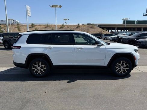 New 2025 Jeep Grand Cherokee L Limited w/ Luxury Tech Group II image 7