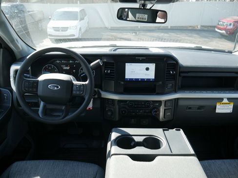 New 2025 Ford F550 XLT w/ XLT Value Package image 3