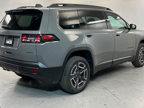 New 2026 Jeep Cherokee Laredo AWD/4WD image 5