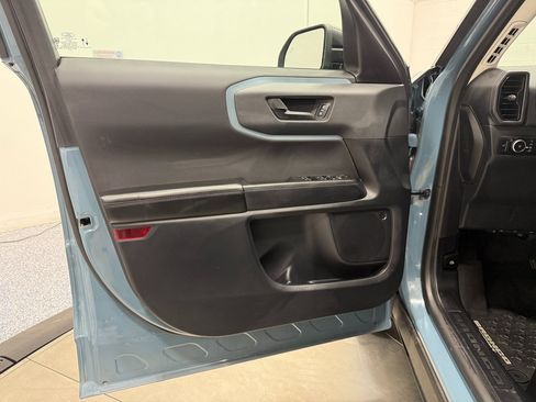 Used 2023 Ford Bronco Sport Badlands image 9