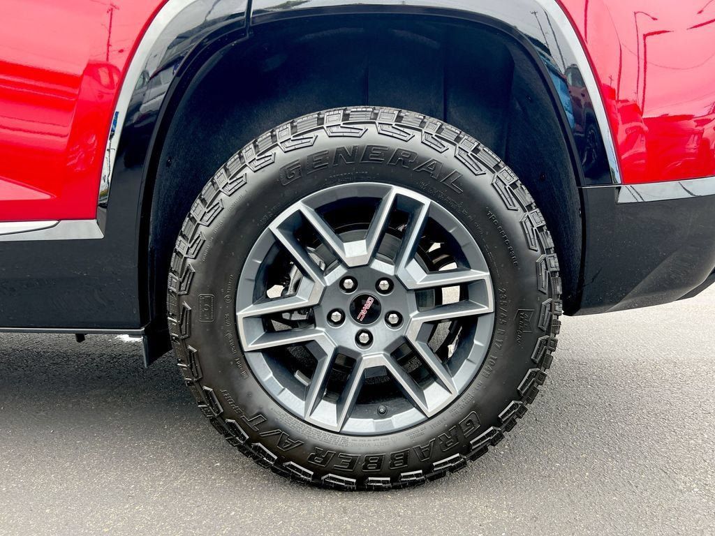 New 2026 GMC Terrain AT4 w/ Technology Package II AWD/4WD image 27
