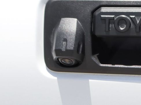 Used 2023 Toyota Tacoma TRD Off-Road AWD/4WD image 43
