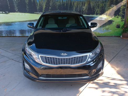 Used 2015 Kia Optima LX w/ Hybrid Convenience Package image 2