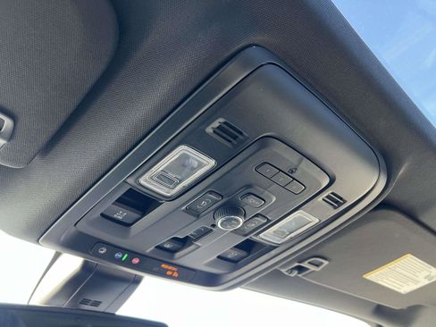 Used 2022 Chevrolet Tahoe RST image 35