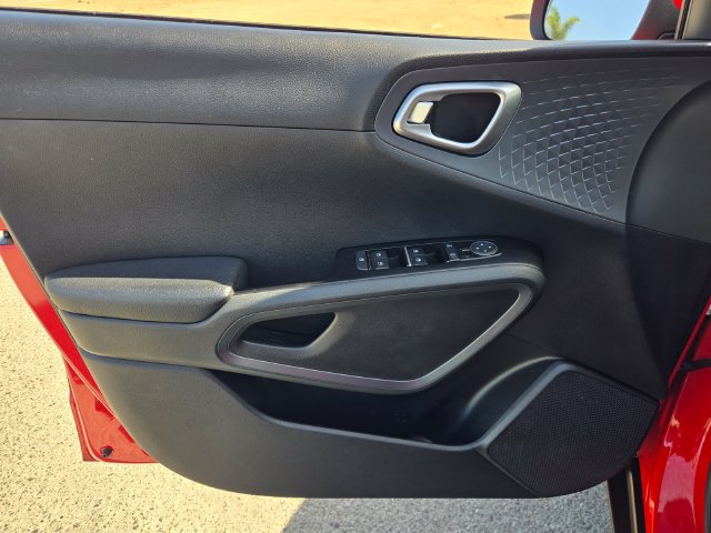 Used 2020 Kia Soul EX FWD image 16