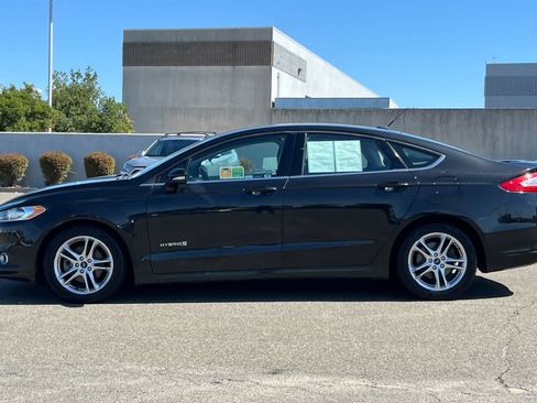 Used 2015 Ford Fusion SE FWD image 9