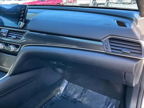Used 2018 Honda Accord Sport image 18