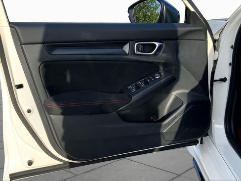 Used 2025 Honda Civic Type R image 21