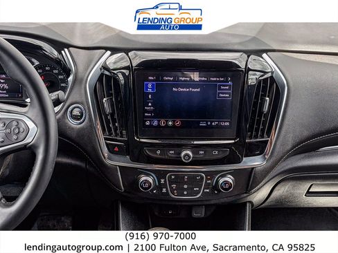 Used 2023 Chevrolet Traverse LT w/ Rear Camera Mirror Package AWD/4WD image 12