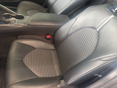 Used 2022 Toyota Camry SE FWD image 15