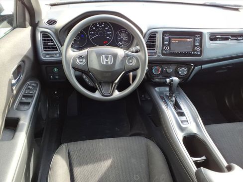 Certified 2017 Honda HR-V LX image 7