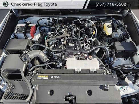 Used 2025 Toyota 4Runner SR5 image 15