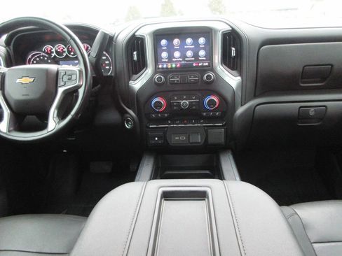 Certified 2022 Chevrolet Silverado 3500 LTZ w/ LTZ Convenience Package image 19