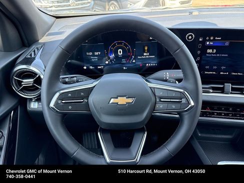 New 2026 Chevrolet Equinox LT AWD/4WD image 16