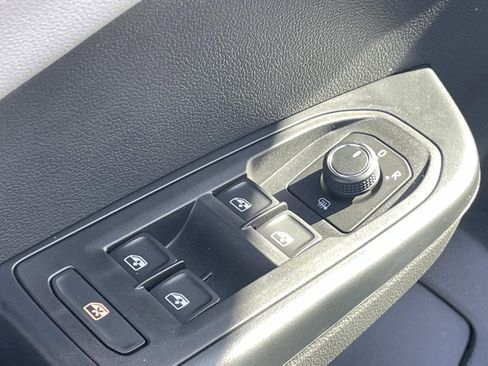 New 2026 Volkswagen Taos SEL AWD/4WD image 16