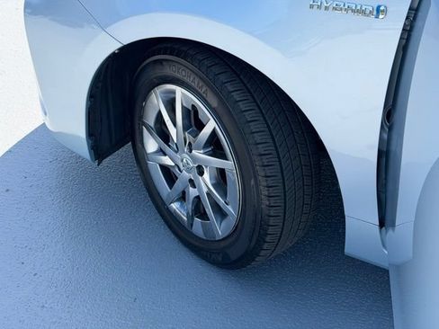 Used 2015 Toyota Prius V Two FWD image 22