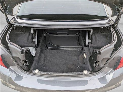 Used 2018 BMW M4 Convertible image 7