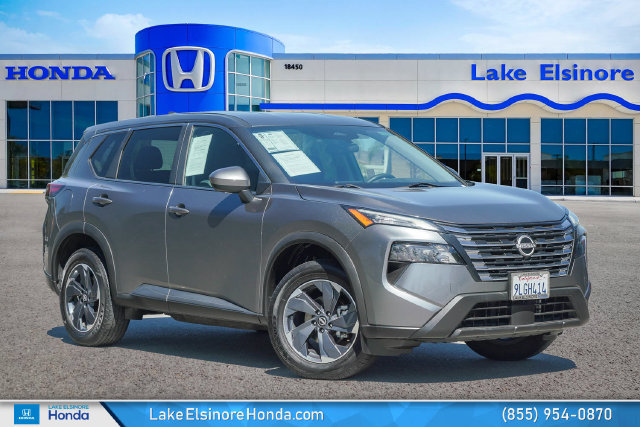 Used 2024 Nissan Rogue SV FWD image 1