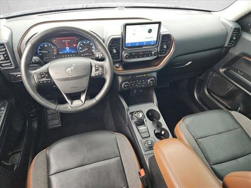 Used 2021 Ford Bronco Sport Outer Banks image 16