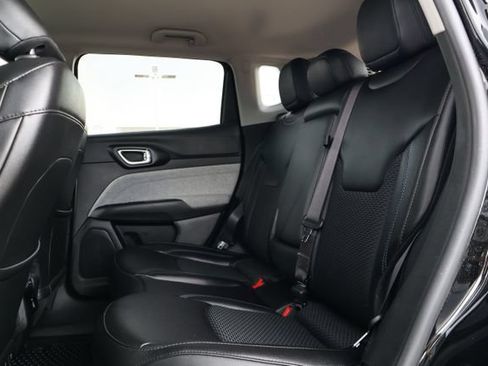 Used 2022 Jeep Compass Latitude w/ Convenience Group FWD image 8