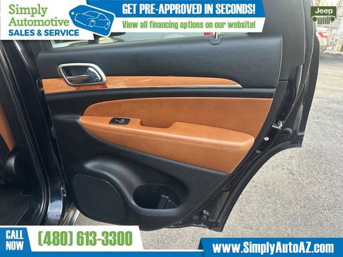 Used 2011 Jeep Grand Cherokee Overland image 24