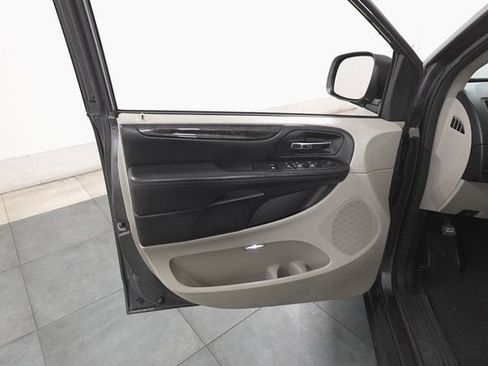 Used 2017 Dodge Grand Caravan SE w/ Power Window Group image 7