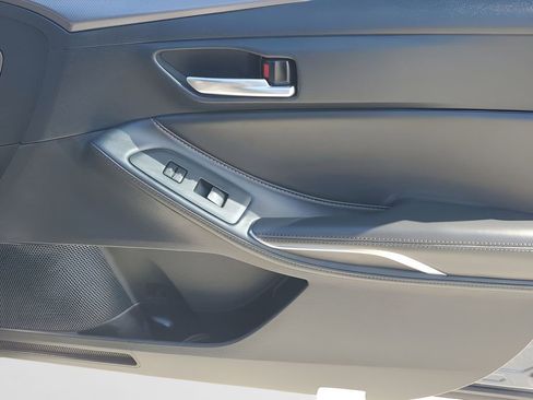 Used 2020 Toyota Avalon XSE image 46