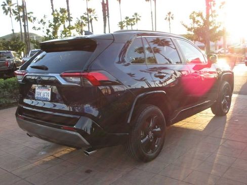 Used 2020 Toyota RAV4 XSE w/ XSE Grade Weather Package image 4