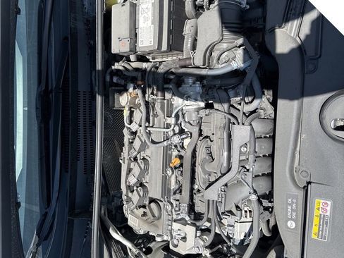 Used 2025 Toyota Corolla LE FWD image 29