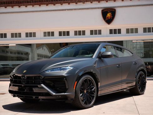 Used 2025 Lamborghini Urus SE AWD/4WD image 12