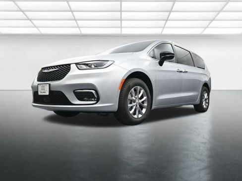 New 2026 Chrysler Pacifica Select image 20