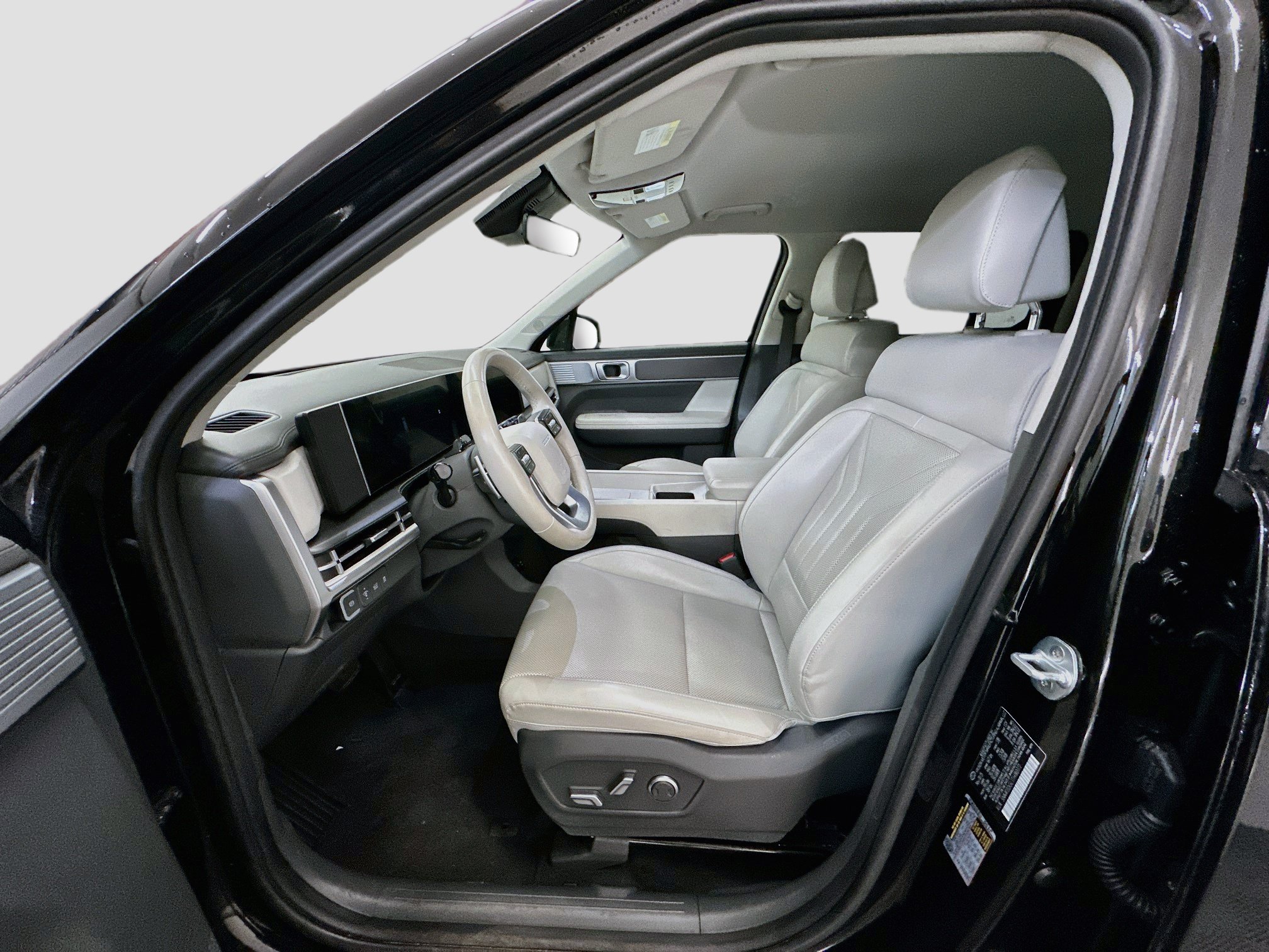 Used 2026 Hyundai Santa Fe SEL AWD/4WD image 13
