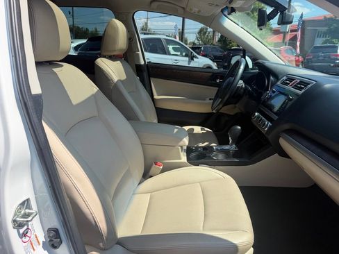 Used 2017 Subaru Outback 2.5i Limited AWD/4WD image 30