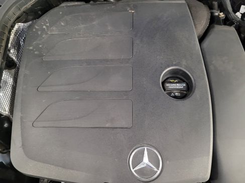 Used 2019 Mercedes-Benz C 300 Sedan image 30