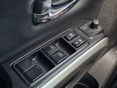 Certified 2024 Nissan Titan SV w/ SV Convenience Package AWD/4WD image 23