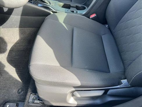 Certified 2024 Toyota Corolla LE image 10