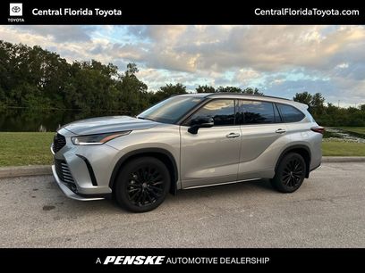 Certified 2025 Toyota Highlander XSE
