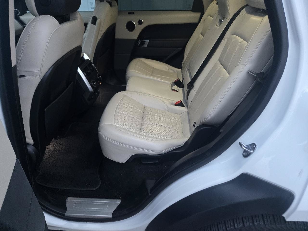 Used 2019 Land Rover Range Rover Sport HSE AWD/4WD image 10