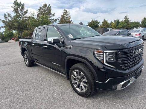 Used 2025 GMC Sierra 1500 Denali Ultimate AWD/4WD image 3