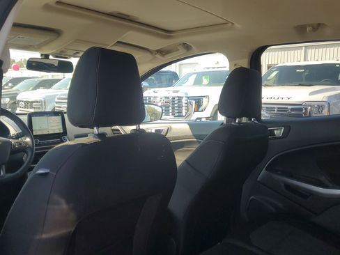 Used 2018 Ford EcoSport SE w/ SE Convenience Package image 14