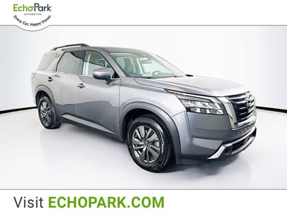 Used 2024 Nissan Pathfinder SV