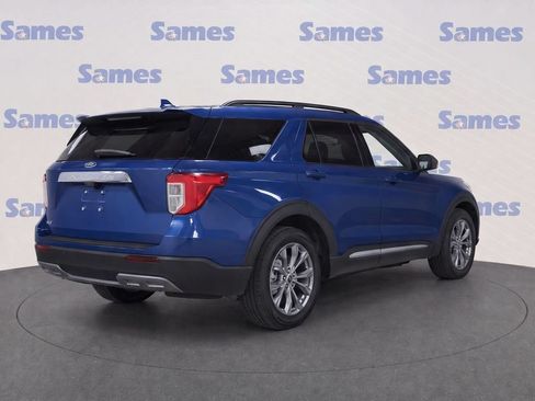 Used 2020 Ford Explorer XLT w/ Equipment Group 202A RWD image 3