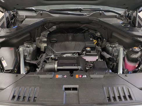 Used 2025 Genesis GV80 2.5T Advanced image 8